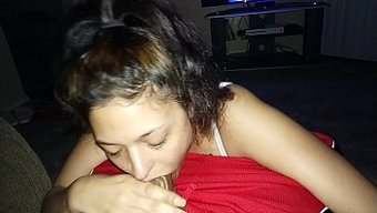 Esmer Meksikalı Bebek Kocasını Büyük Yarrağıyla Aldatıyor