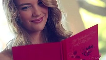 Muhteşem Esmer Genç Kenna James, Çarpıcı Bir Striptiz Yapıyor