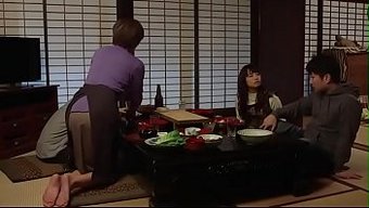 Japon Genç, Hd Videoda Yaşlı Adam Tarafından Götünden Sikişiyor