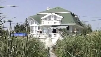Genç Üniversiteli, Sapık Üvey Babası Tarafından Sıkı Amını Siktiriyor