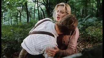 Lady Chatterley'Nin Softcore Macerası: Klasik Bir Retro Porno Sahnesi