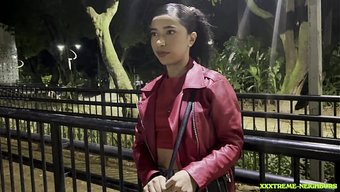 Medellin'De Sokaktan Bir Kızı Aldım Ve Kondomsuz Sikiştik.
